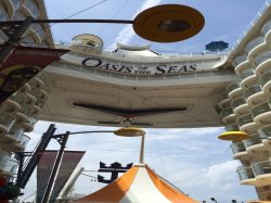 Oasis of the Seas Boardwalk picture