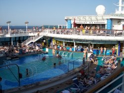 Brilliance of the Seas Pool picture