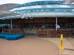 Vision of the Seas Main Pool picture