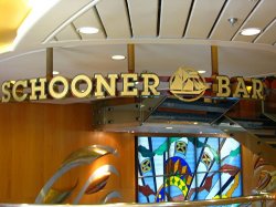 Enchantment of the Seas Schooner Bar picture