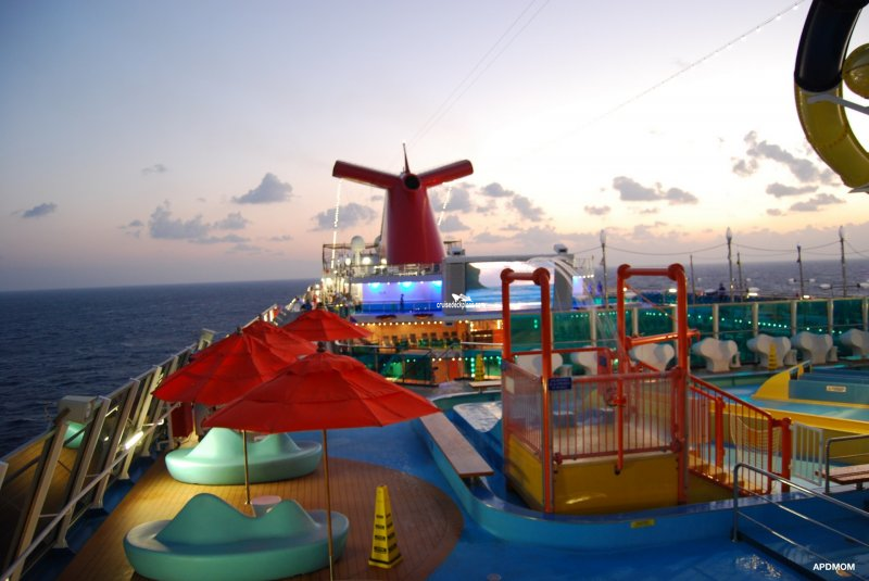 carnival dream cruise ship slide