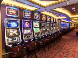 Anthem of the Seas Casino Royale picture
