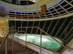 Independence of the Seas Solarium picture