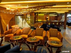 Oasis of the Seas Schooner Bar picture