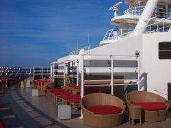 Norwegian Epic Courtyard Sundeck picture