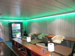 Norwegian Epic Studio Lounge picture