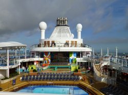 Anthem of the Seas Outdoor Pool picture