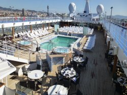 Seven Seas Voyager Pool picture