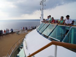 Sea Princess Lido forward sun deck picture