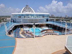 Ruby Princess Neptunes Reef and Pool picture