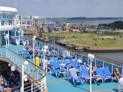 Caribbean Princess Neptunes Reef and Pool picture