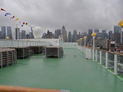 Norwegian Gem Public Sundeck picture