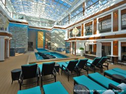 Norwegian Escape Haven Courtyard picture