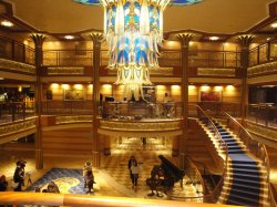 Disney Dream Atrium picture