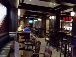 Anthem of the Seas English Pub picture