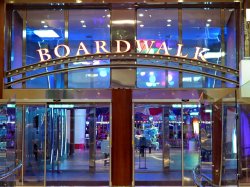 Oasis of the Seas Boardwalk picture