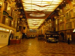 Independence of the Seas Royal Promenade picture