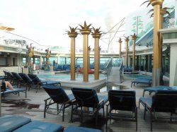 Independence of the Seas Solarium picture