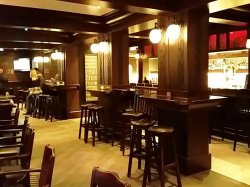 Anthem of the Seas English Pub picture