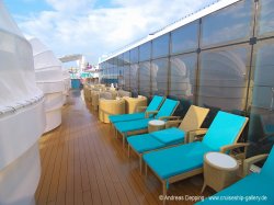 Norwegian Breakaway Vibe Beach Club picture