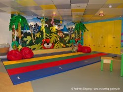 Norwegian Breakaway Splash Academy picture