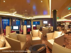 Norwegian Breakaway Internet Cafe picture