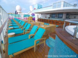 Norwegian Breakaway Vibe Beach Club picture