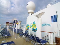 Norwegian Breakaway Main Pool picture