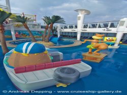 Norwegian Breakaway Kids Aqua Park picture