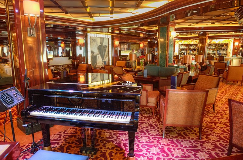 Regal Princess Wheelhouse Bar Pictures