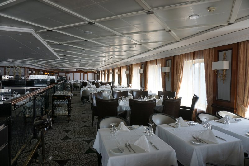 Azamara Journey Discoveries Restaurant Pictures