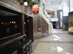 Anthem of the Seas English Pub picture