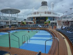 Anthem of the Seas Outdoor Pool picture