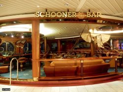 Navigator of the Seas Schooner Bar picture