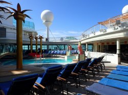 Freedom of the Seas Solarium picture