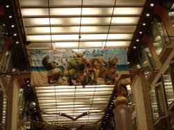 Freedom of the Seas Royal Promenade picture