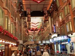 Freedom of the Seas Royal Promenade picture