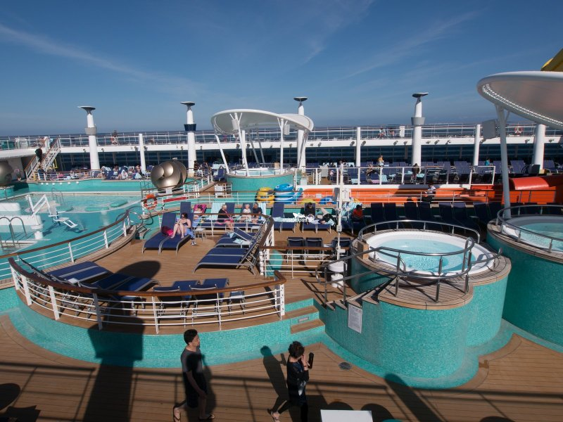 Norwegian Epic Pool Pictures