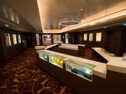 Norwegian Epic Shops picture