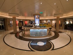 Norwegian Epic Shops picture