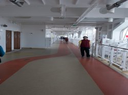 Norwegian Epic Jogging Track picture