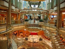 Mariner of the Seas Centrum picture