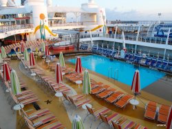 Allure of the Seas Beach Pool picture