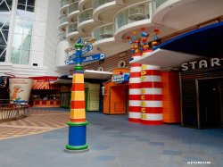 Allure of the Seas Boardwalk picture