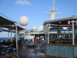 Empress of the Seas Pool picture