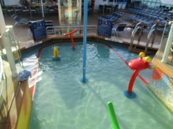 Empress of the Seas Pool picture