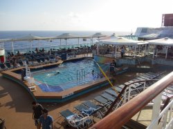 Empress of the Seas Pool picture