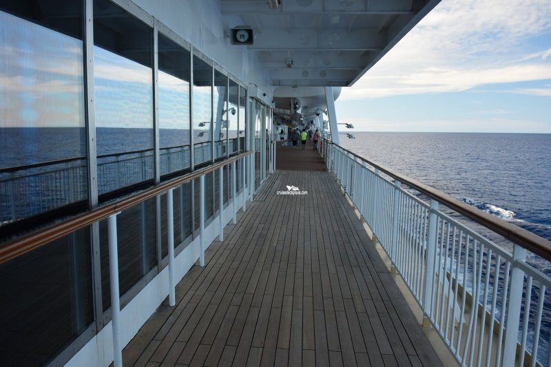 Norwegian Dawn Promenade Pictures