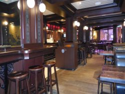 Anthem of the Seas English Pub picture