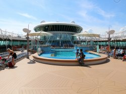 Vision of the Seas Main Pool picture